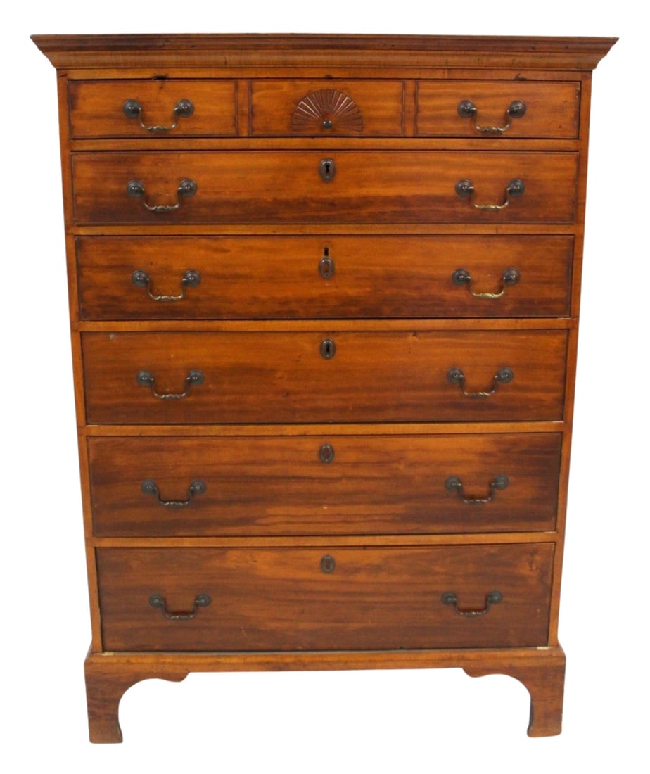 Antique American 5 Drawer Dresser. (1 of 9)