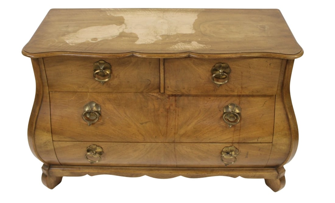 BAKER SIGNED Bombe Commode. (1 of 6)