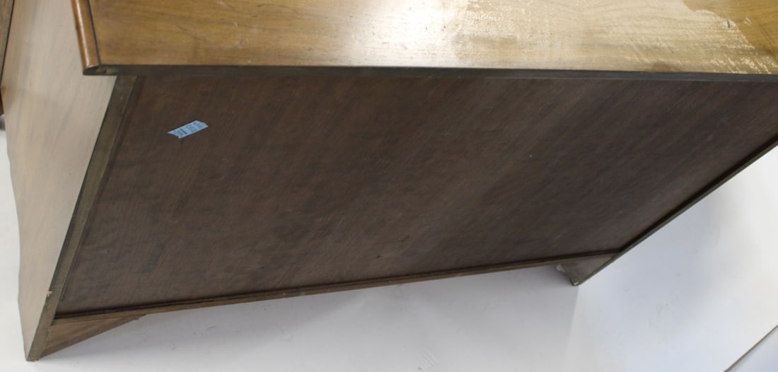 BAKER SIGNED Bombe Commode. - 6