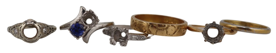 JEWELRY. (5) Gold or Plat Ring Settings &(1) Band.: Signed W.W English 18ct yellow gold band ring with organic chased design - London, 18ct, maker of W.W, ring size - 9 3/4; platinum topped 18kt yellow gold band ring - personal inscription to the inter
