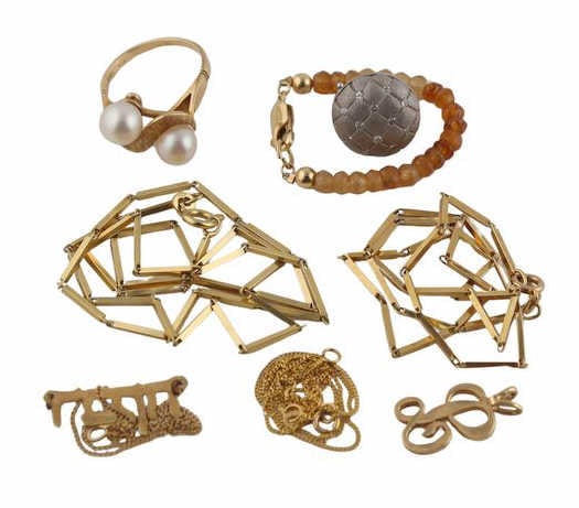 JEWELRY. Assorted 14kt Gold Jewelry. (1 of 16)