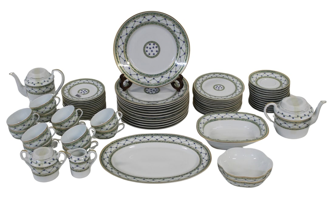 Reynaud Limoges "L'Allee Du Roy" China For 12 (1 of 11)