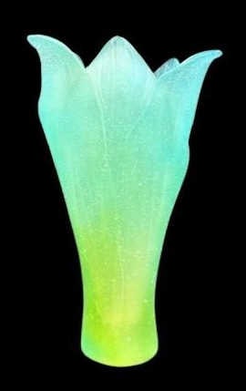 Daum Ginkgo Vase.: Floral Daum turquoise to green vase. Signed on the bottom Daum France. From a Mamaroneck NY estate. - Dimensions: 6.75"h x 3.50"w