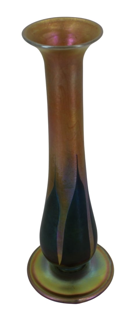 L. C. Tiffany Favrille Bud Vase.: A lovely L.C. Tiffany Inc. Favrille bud vase, Marked on base "1501-5146M-L.C. Tiffany Inc. Favrille". From a NY, NY estate. - Dimensions: 8" h x 2.75" w.