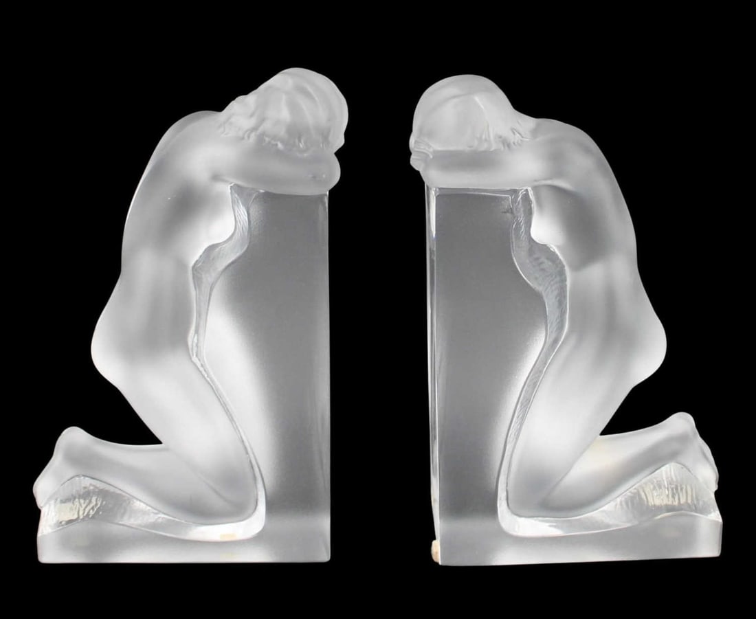 LALIQUE Pair of Reverie Crystal Bookends. (1 of 6)