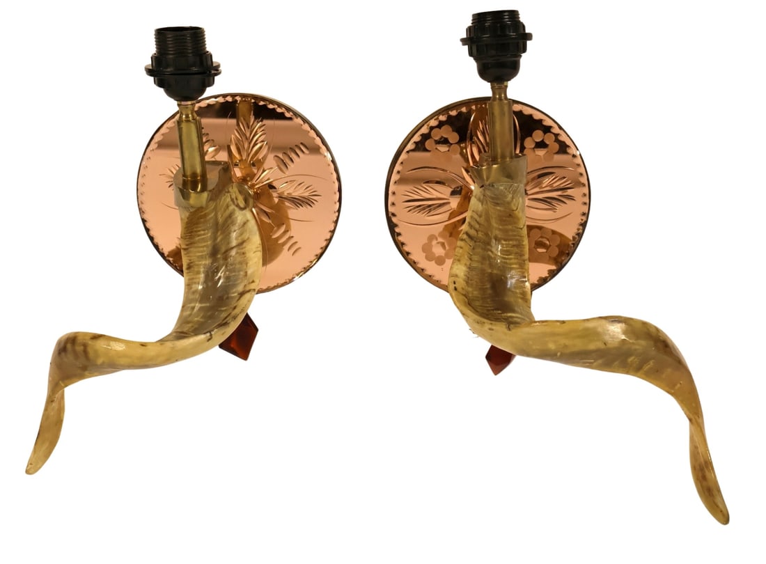 Vintage Pr Of Horn Sconces With Amber Mirror Backs: Nice quality, size and very decorative. From a NJ estate. - Dimensions: 16" x 8"