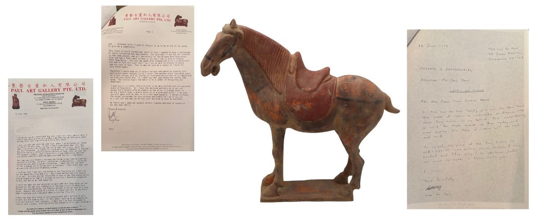 Chinese Tang Dynasty Pottery Horse. (1 of 15)