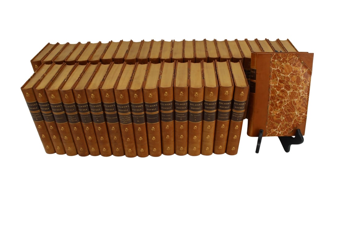 Bulwer's Novels - 40 Leather Bound Volumes: A collection of leather bound novels by Sir Edward Bulwer Lytton "Library Edition", Boston, Little, Brown & Co, 1892. Appx. 47" of shelf space. Top edges gilt. From a Stamford, CT estate. - Dimensions