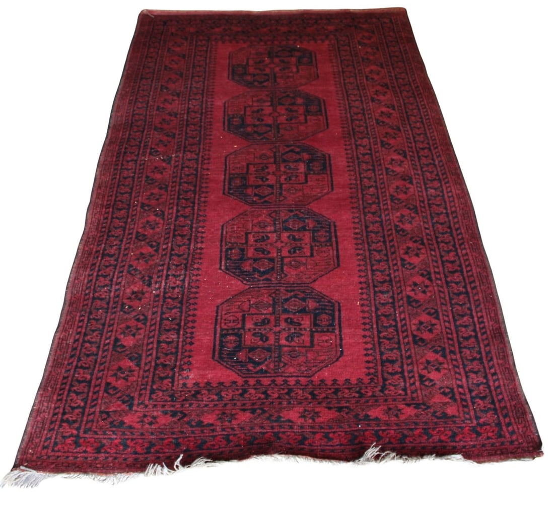 Vintage and Finely Hand Knotted Afghan Tashan: Carpet. From a Greenwich CT estate. - Dimensions: 3ft 9" x 7ft 3"