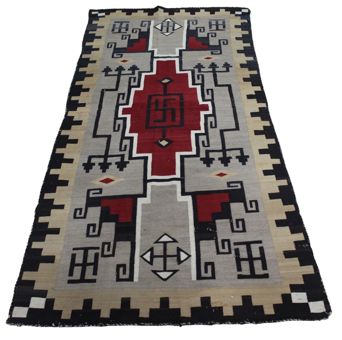 Antique Navajo Rug Carpet. (1 of 6)
