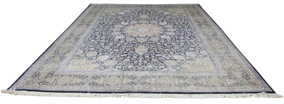 Large Vintage & Finely Hand Knotted Ardabil Carpet: Beautiful and large with very fine weave & great pattern (possibly silk waft). From a CT estate. - Dimensions: 10ft x 14ft 7"