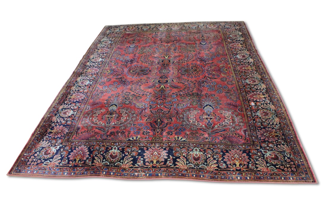 Antique & Finely Hand Knotted Sarouk Carpet.: Good size and pattern. From a Yonkers, NY estate. - Dimensions: 13ft 2" x 9ft 9".