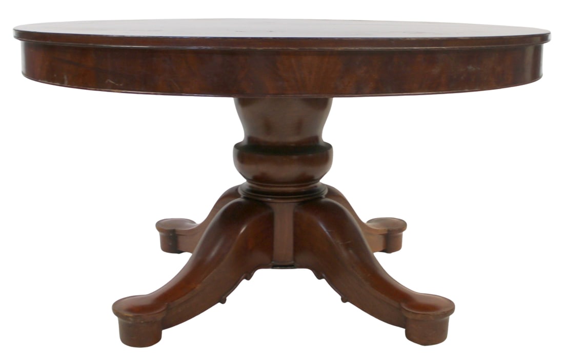 19th Century Mahogany Pedestal Table & 2 Leaves. (1 of 7)