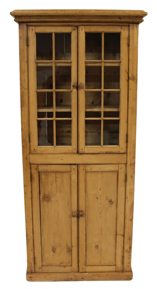 Antique Pine 4 Door Cabinet. (1 of 6)