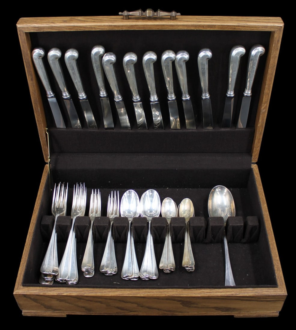 SILVER. James Robinson Queen Anne Silver Flatware. (1 of 20)
