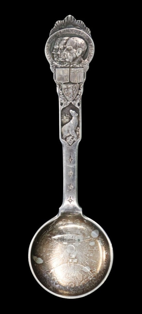 SILVER. Norwegian Amundsen Norge Polar Expedition: Commemorative Spoon. A Norwegian .830 silver commemorative spoon by Magnus Aase, celebrating Roald Amundsen's historic trans-Arctic flight aboard the airship Norge in 1926. The cast handle is finely d