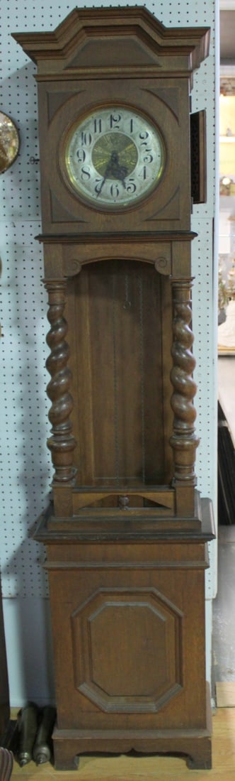 Antique Oak Grandfather Clock: Nice original golden oak case with twist columns .From a Queens estate .