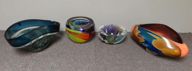 Lot of 4 Art Glass Bowls Including 2 Signed: Half Sphere Bowls by Leon Applebaum. Together with 2 larger bowls, 1 with wide rim signed "Dan Martz" and one blue and orange bowl signed "Lien?." From a Brewster, NY collector's estate. Dimensions: A