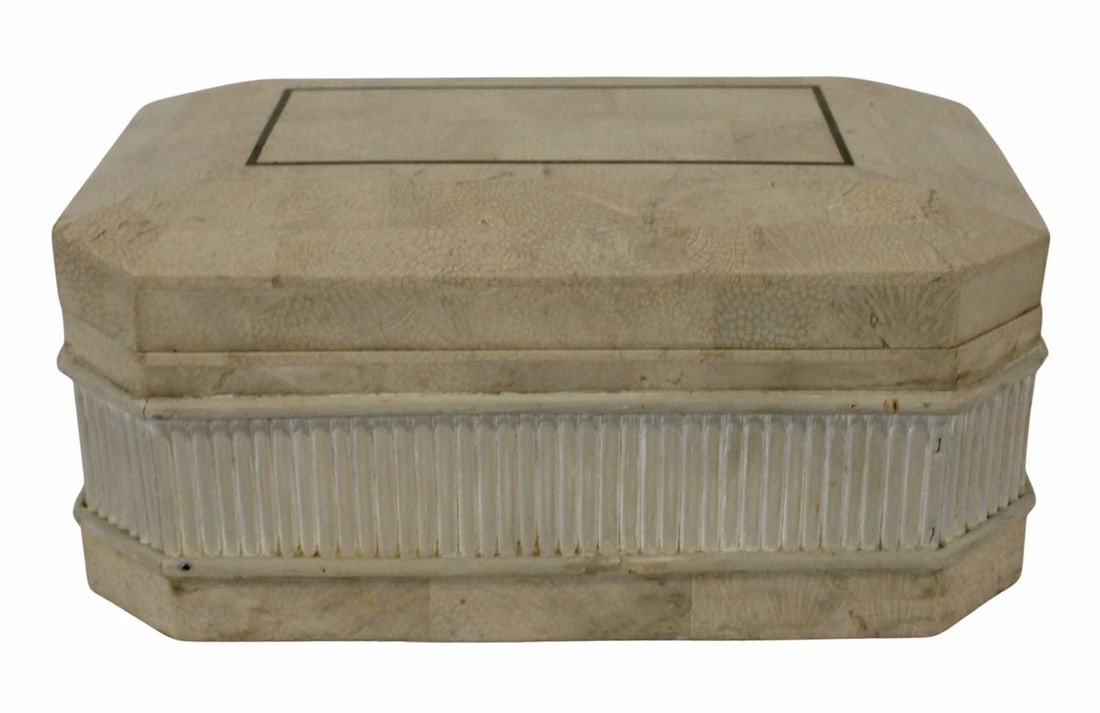 Maitland Smith Tessalated & Brass Inlaid Box.: From the estate of a 50+ year antique dealer specializing in decorative arts with an emphasis on Opaline glass boxes. Dimensions: tessalated box measures approx. 12.5" w x 8.625" d x 5.375&q