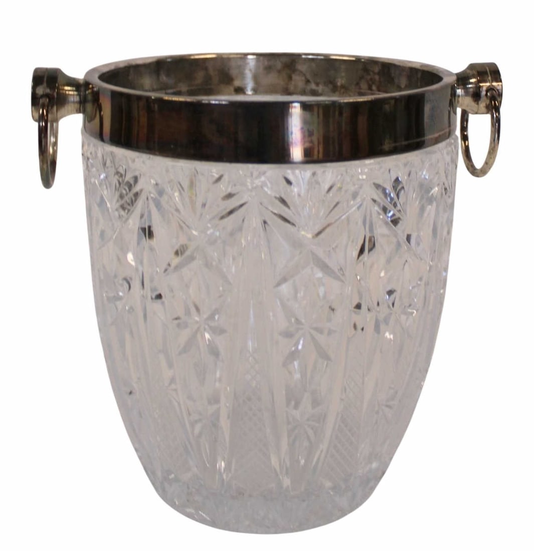 Vintage Silverplate Mounted Glass Ice Bucket. (1 of 6)
