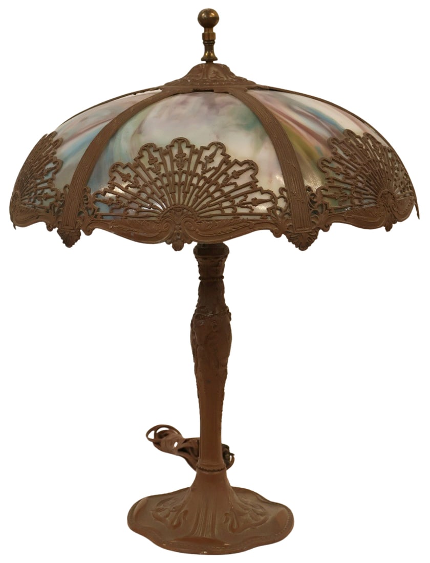 Arts & Crafts Slag Glass Table Lamp. (1 of 12)