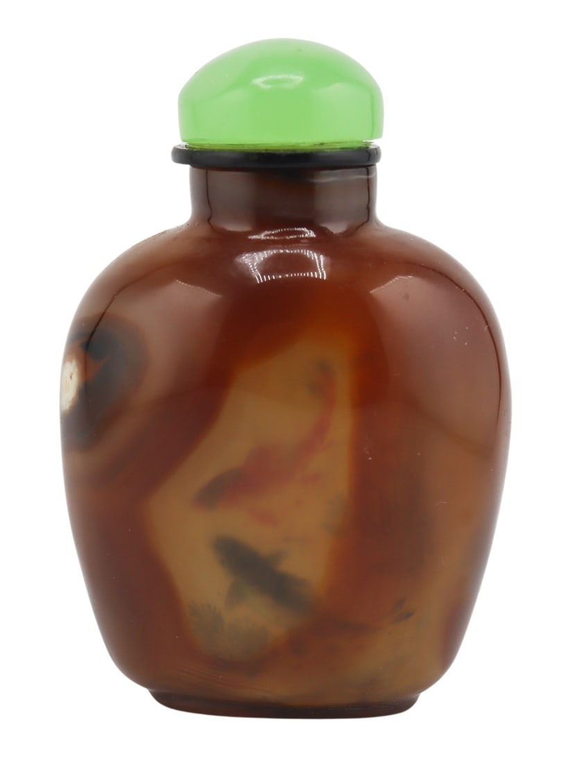 Chinese Reverse Painted Agate Snuff Bottle. (1 of 10)