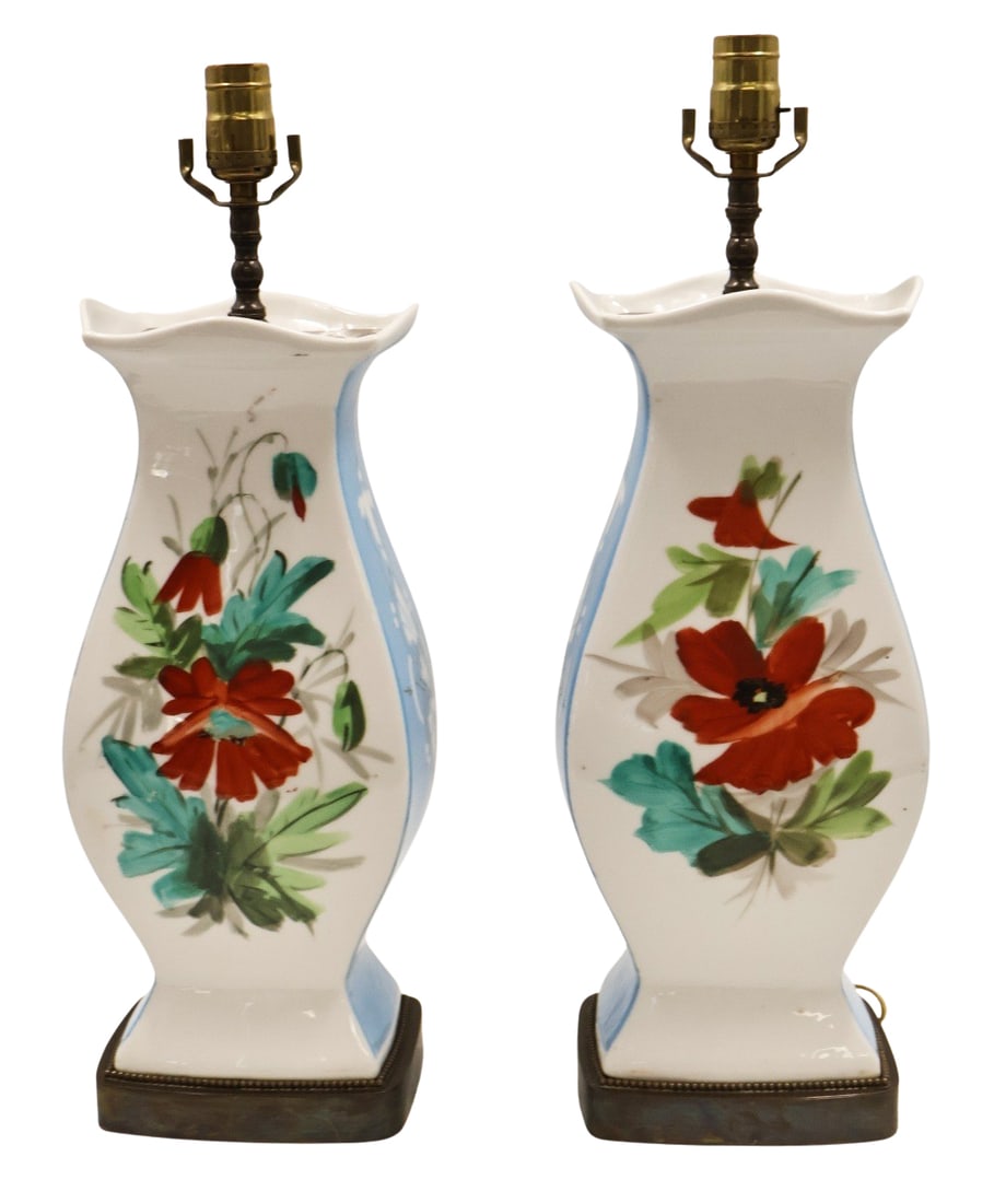 Pair of Old Paris Porcelain Floral Lamps. (1 of 8)