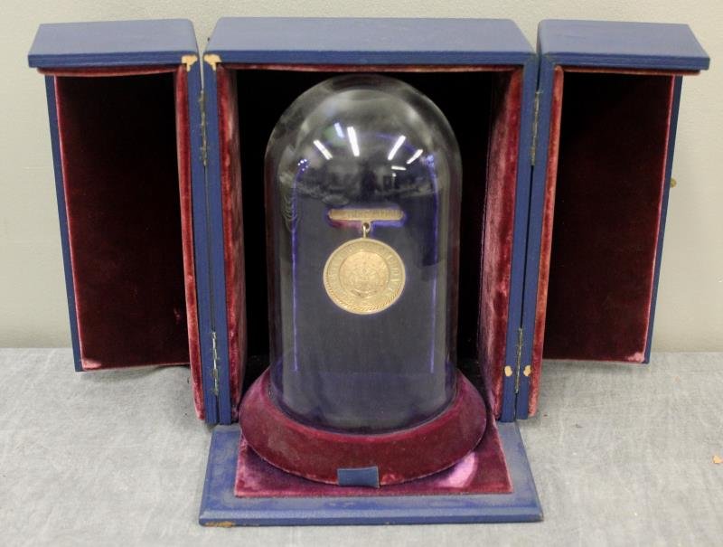 14kt Gold medal - The Laetare Medal.: An award given by the University of Notre Dame in recognition of outstanding service to the Roman Catholic church and society. This example awarded to Robert Daniel Murphy, Diplomat, 1959. Under glass