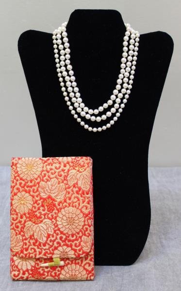 JEWELRY. Antique Pearl Jewelry Grouping.: Includes a single strand of Mikimoto pearls - approx. 5 1/2 mm pearls, silver clasp with a 4mm pearl accent. Accompanied by a double strand of cream colored pearls with pink overtones - approx. 7 mm p