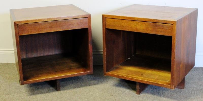 Midcentury George Nakashima One Drawer End Tables. (1 of 6)