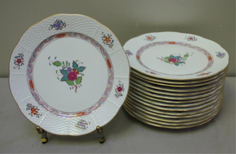 15 Herend Chinese Bouquet 9" Plates. (1 of 3)
