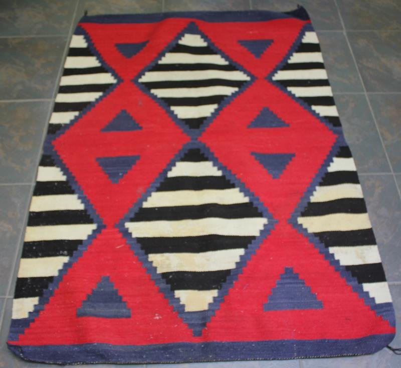 Vintage Native American Rug. (1 of 3)
