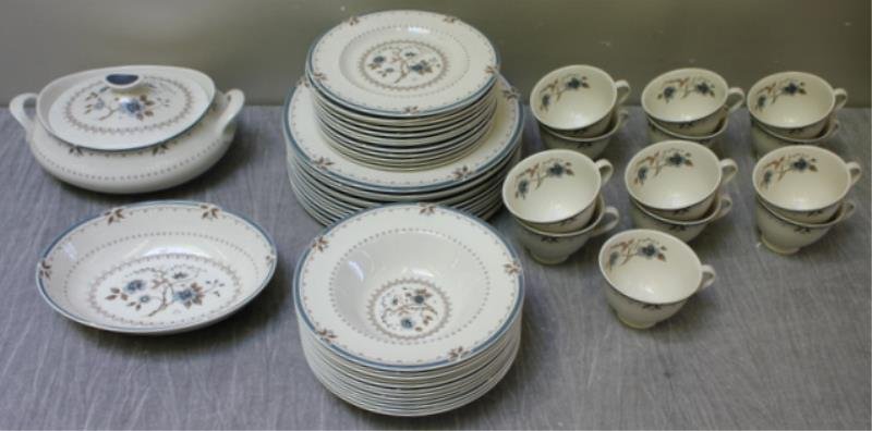 Royal Doulton Old Colony Porcelain Service for (1 of 5)
