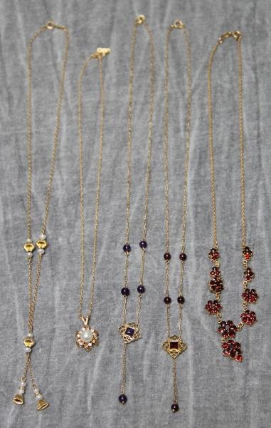 JEWELRY. Grouping of 14kt Gold Necklaces. (1 of 6)