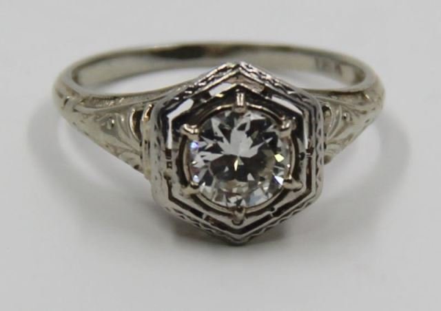 JEWELRY. Antique 18kt Diamond Ring. (1 of 7)