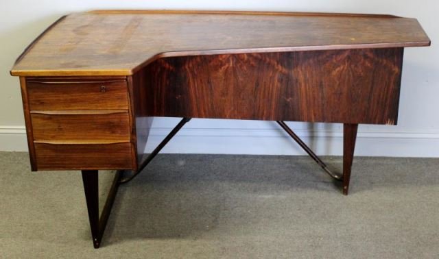 Midcentury Peter Lovig Nielsen Rosewood Desk. (1 of 10)