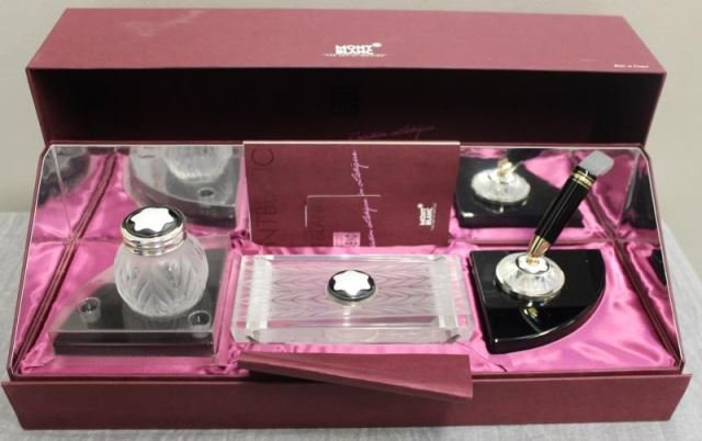 LALIQUE, France. A "Mont Blanc" Creation Lalique (1 of 5)