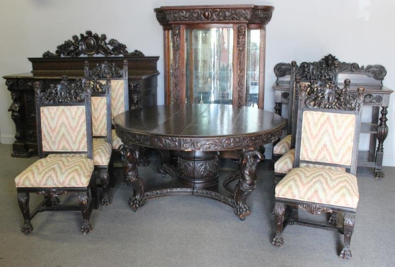 HORNER? 10 Piece Highly Carved Oak Dining Set. (1 of 10)