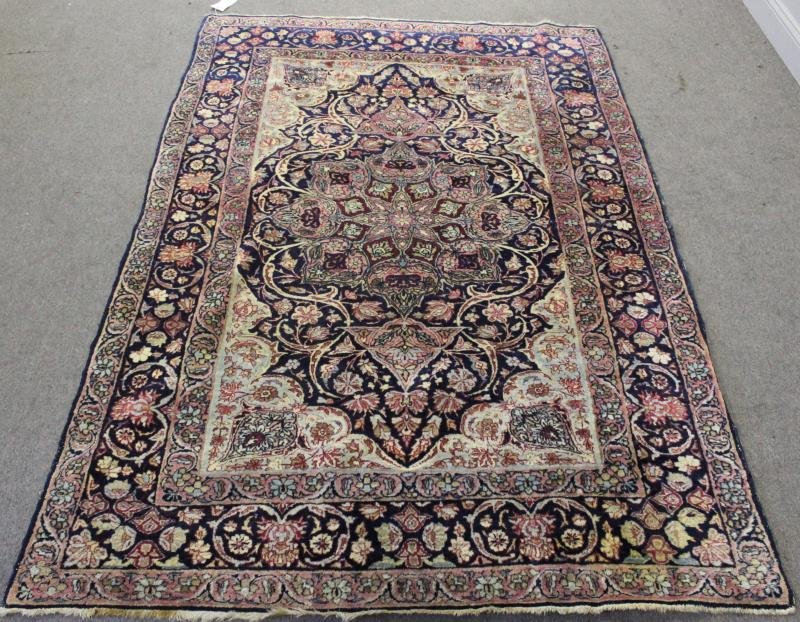 Antique Handmade Sarouk Style Throw Rug. (1 of 4)