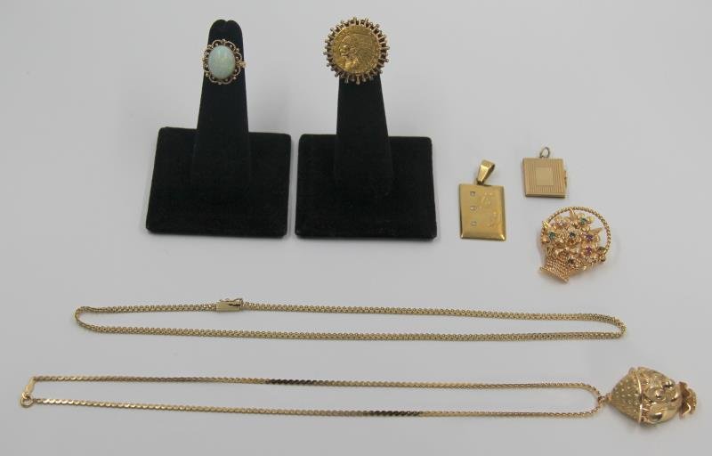 JEWELRY. Gold Jewelry Grouping. (1 of 10)