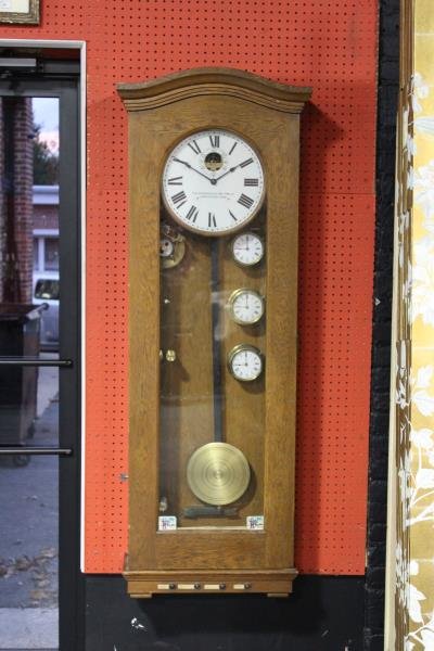 Oak Wall Clock "The Standard Electric Time Co", (1 of 8)