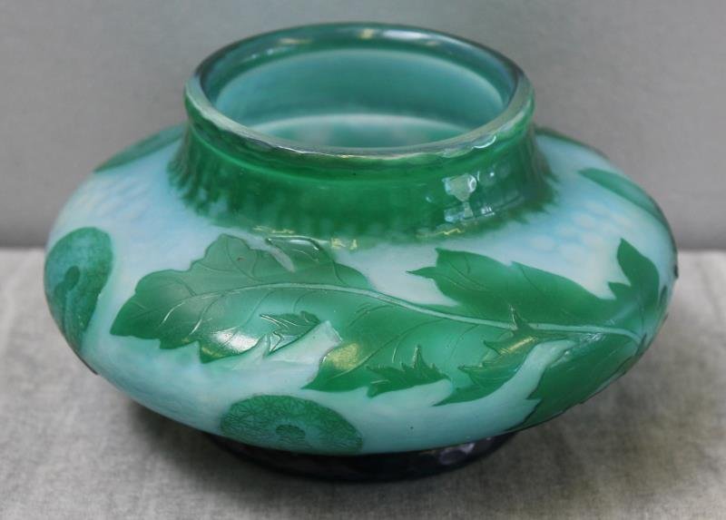 DAUM Nancy Art Glass Vase Green & White (1 of 4)