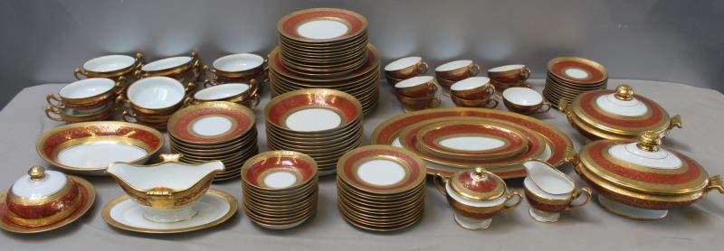 Hutshenreuther , Royal Bavarian Porcelain Service.: Including 12 x 10" dinner plates, 2 lidded tureens, 11" round and 12" oval, lidded sugar, covered dish 7.25", 12 x 8"plates, 12 x 7 " saucers, 12 x 7.75" bowls, 12 x 6.25" plates, 12 x 5.25"bowls,12 x