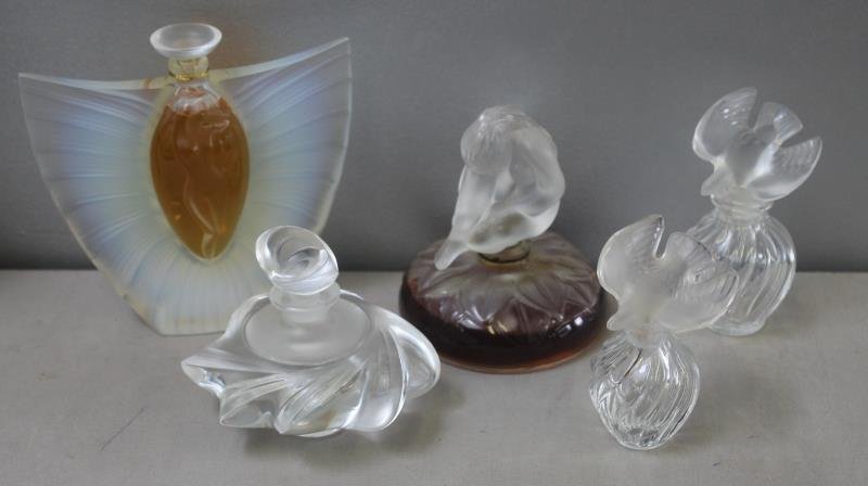 LALIQUE, France. 5 Assorted Perfume Bottles. (1 of 10)