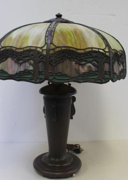HANDEL. Signed Leaded Glass Table Lamp. (1 of 7)