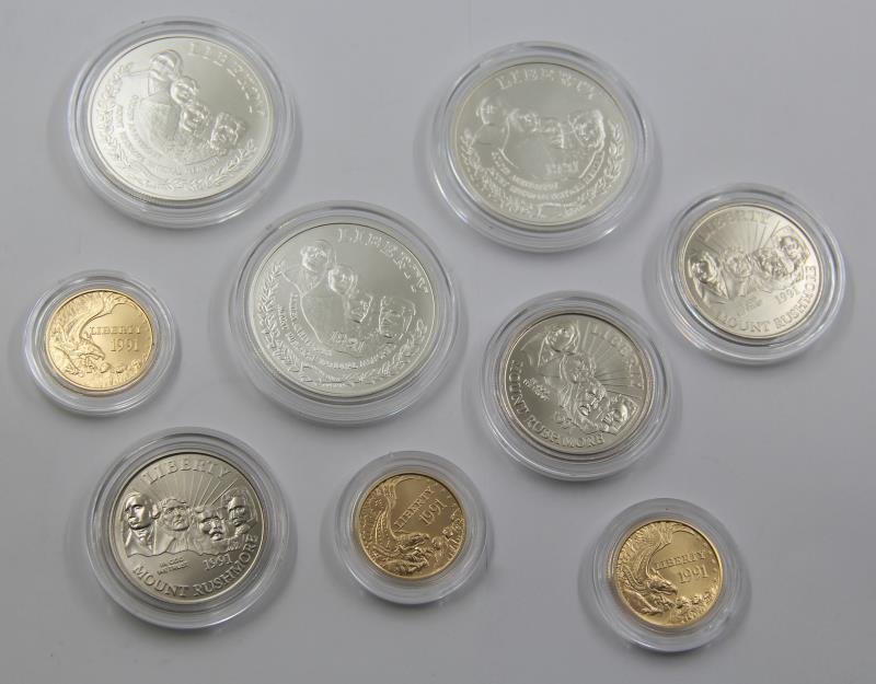 Mount Rushmore Anniversary 3 Coin Set (3) Unc (1 of 10)
