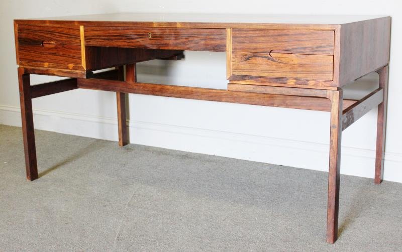 Midcentury Danish Rosewood Desk. (1 of 5)