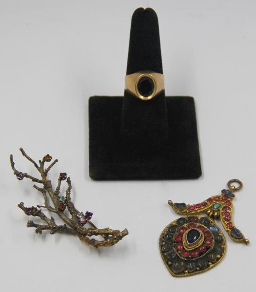JEWELRY. Assorted Gold Jewelry Grouping.: Includes a branch form 18kt gold brooch with colored gems - stamped, '750'; a most probably Nepalese 14kt gold pendant with inlaid stones; and a 18kt yellow gold and synthetic Alexandrite ring. Ring s