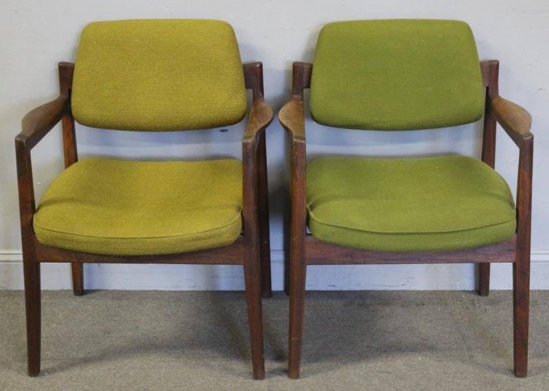 Pair of Midcentury Jens Risom Upholstered Chairs. (1 of 7)