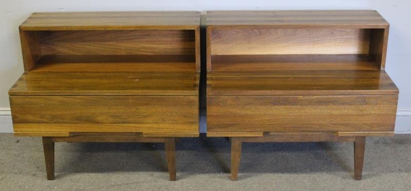 Midcentury Pair Of Nakashima Style End Tables. (1 of 5)